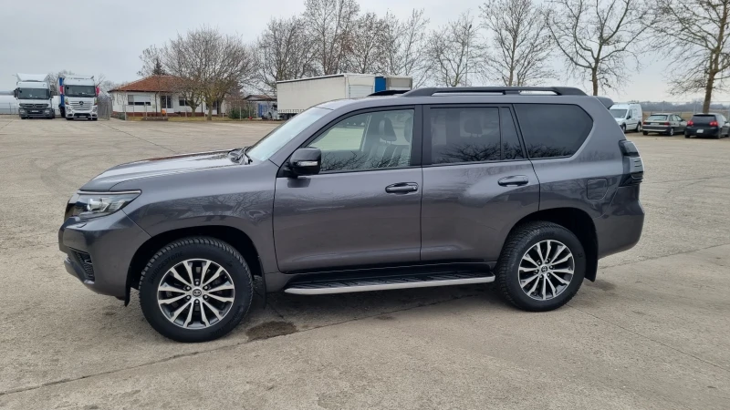 Toyota Land cruiser 150 Luxury Premium Black Edition, снимка 3 - Автомобили и джипове - 52280382