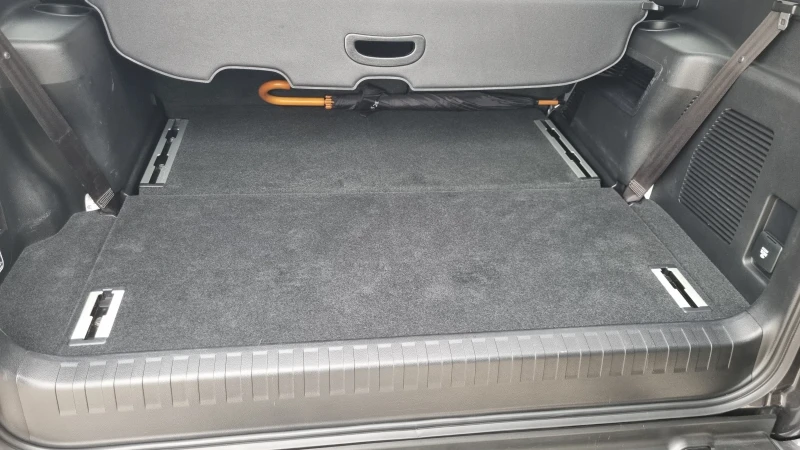 Toyota Land cruiser 150 Luxury Premium Black Edition, снимка 11 - Автомобили и джипове - 52280382