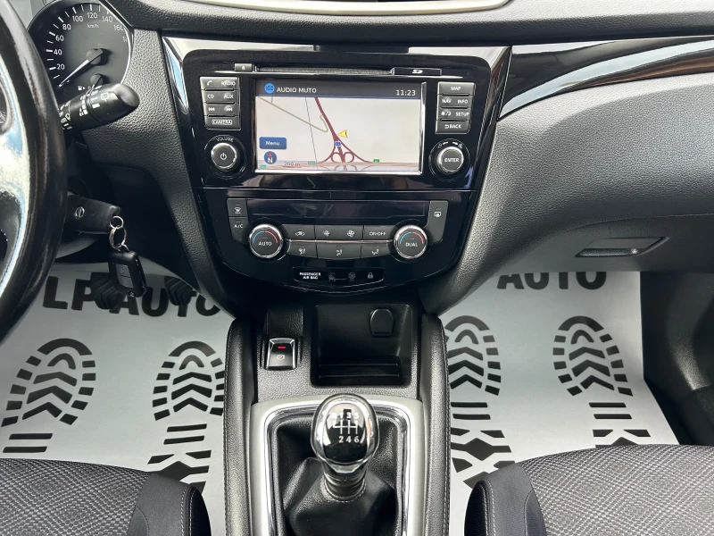 Nissan Qashqai * 1.5* DCi* 110к.с* Panorama* Navi* 360 KAMERA* , снимка 10 - Автомобили и джипове - 52166214