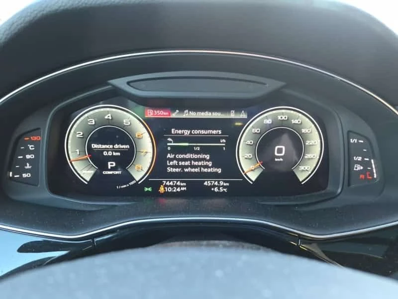 Audi Q7 * KOMFORT * CARFAX * 7 МЕСТА * ДВА КЛЮЧА * ПАНО, снимка 7 - Автомобили и джипове - 53695642