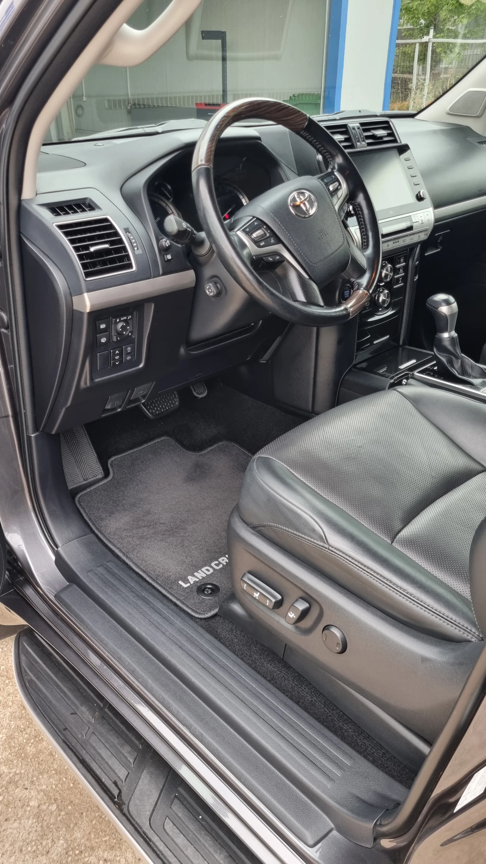 Toyota Land cruiser 150 Luxury Premium Black Edition | Mobile.bg � ����������� 9