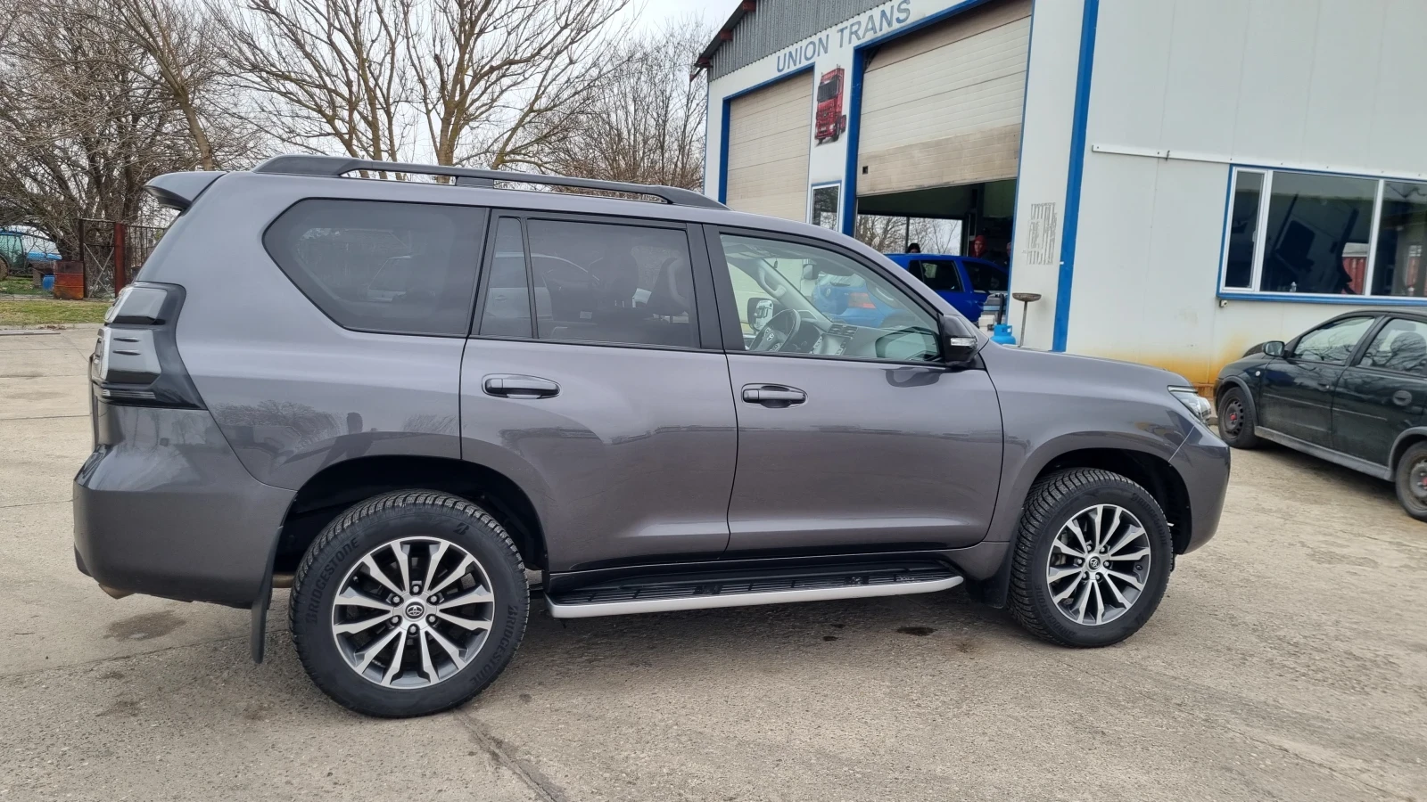 Toyota Land cruiser 150 Luxury Premium Black Edition - изображение 4