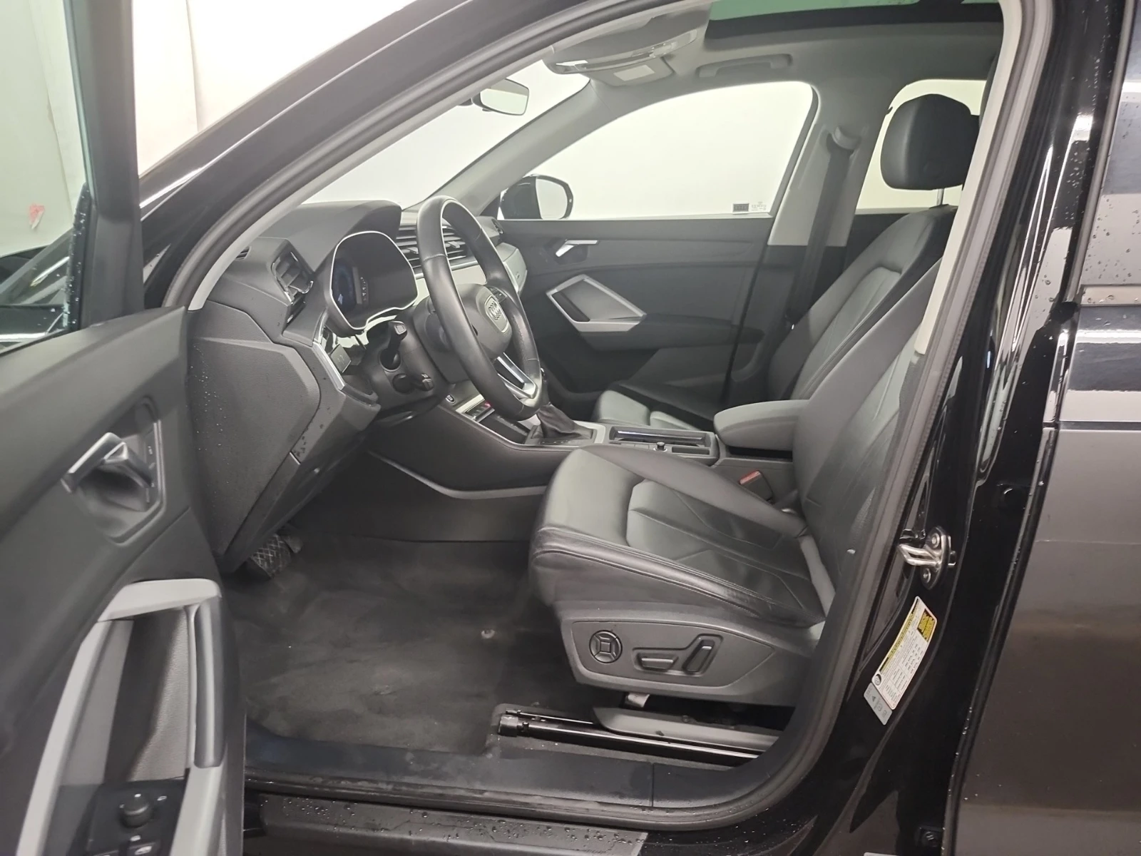 Audi Q3 * CARFAX * БЕЗ ПЪРВОНАЧАЛНА ВНОСКА - изображение 7