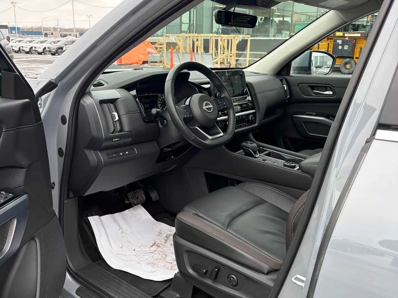 Nissan Pathfinder * SL * NARDO GRAY* 2 КЛЮЧА* ПАНО* ПОДГРЕВ* КЕЙЛЕС, снимка 5 - Автомобили и джипове - 53921505