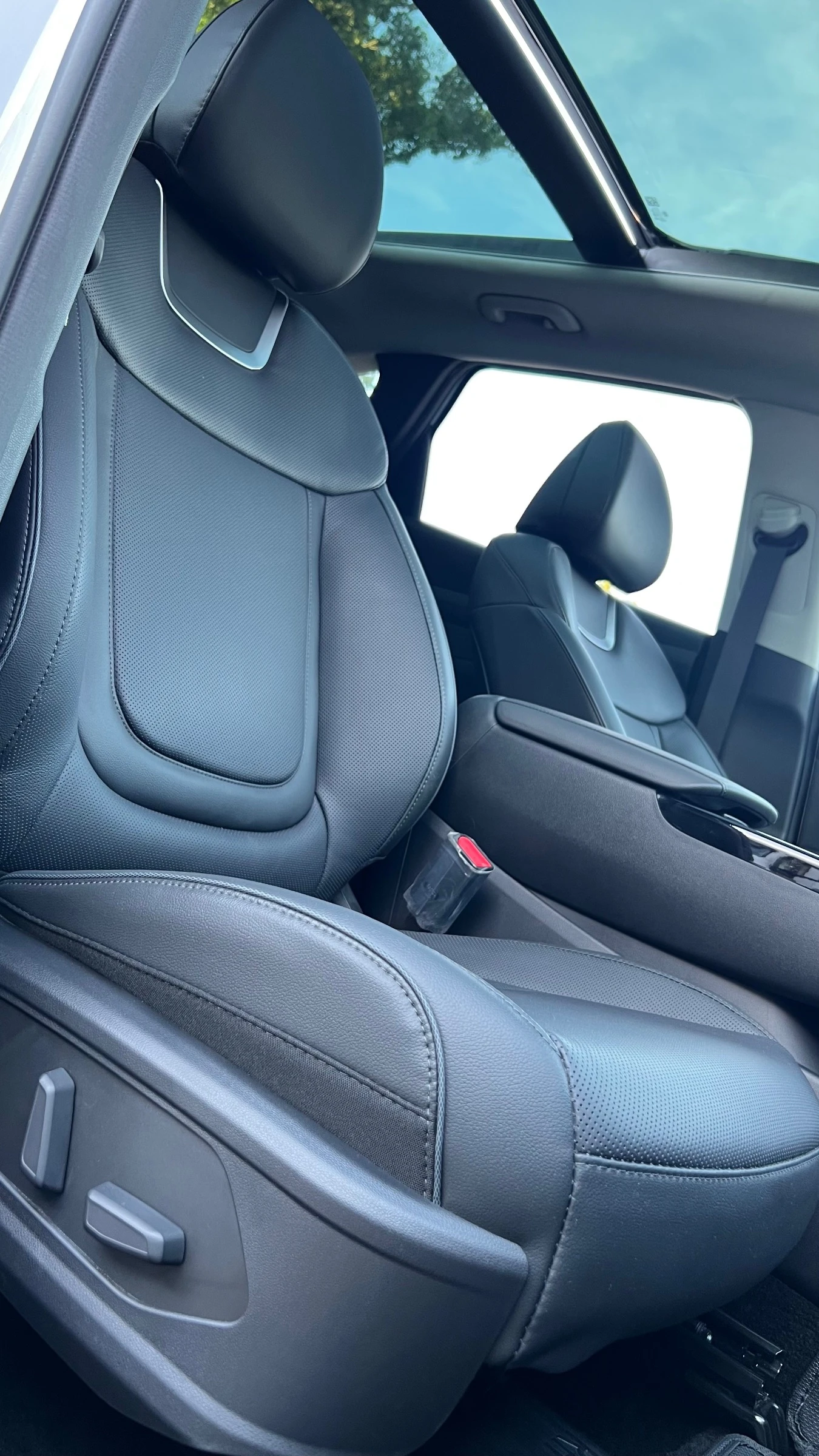 Hyundai Tucson -1900км. - ЧИСТО НОВ ! FULL EKSTRi  ! ! !, снимка 13 - Автомобили и джипове - 55087983