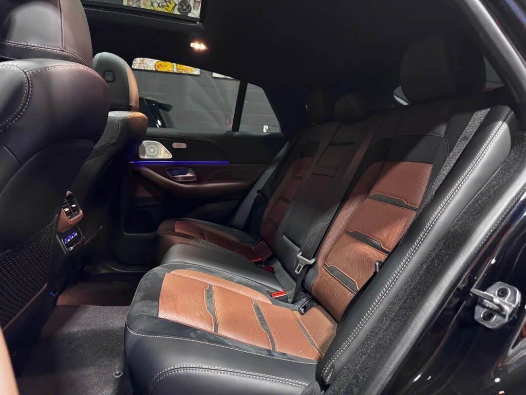 Mercedes-Benz GLE 53 AMG * 4MATIC+ * АвтоКредит * (ЦЕНА ДО БГ), снимка 16 - Автомобили и джипове - 55511644