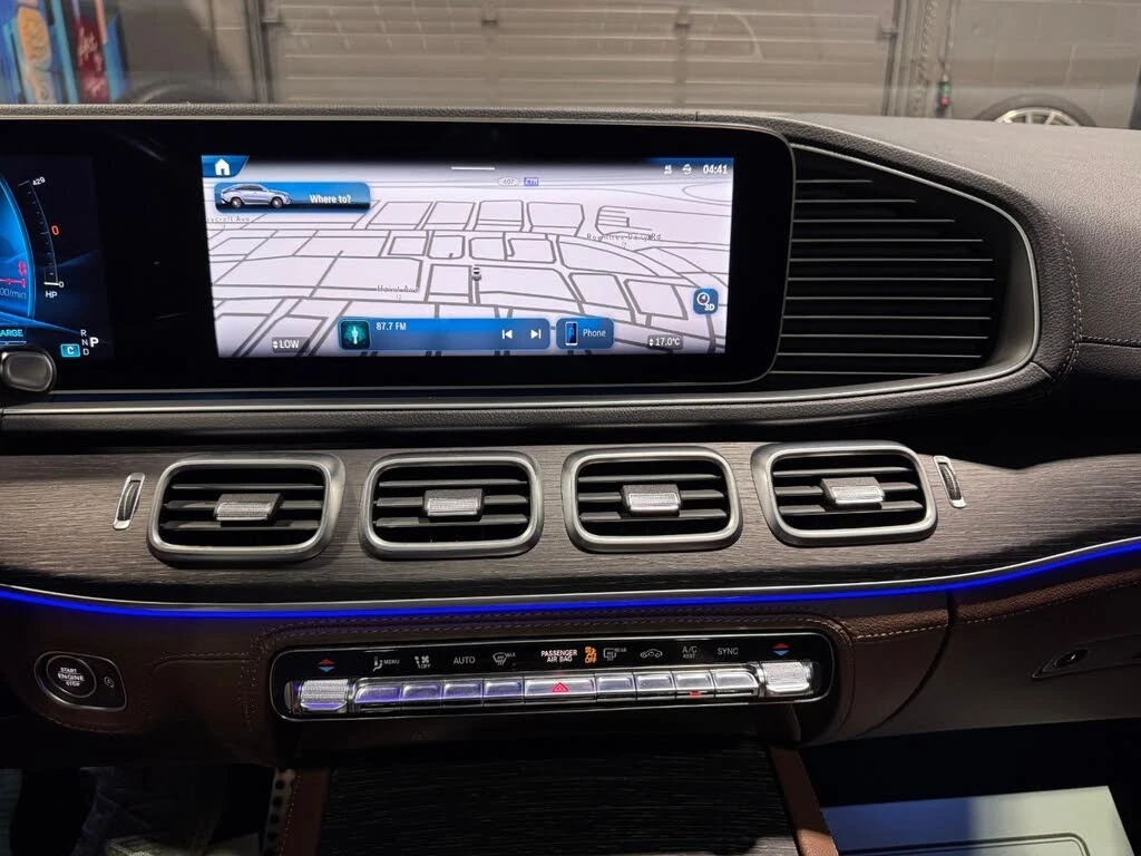 Mercedes-Benz GLE 53 AMG * 4MATIC+ * АвтоКредит * (ЦЕНА ДО БГ), снимка 12 - Автомобили и джипове - 55511644