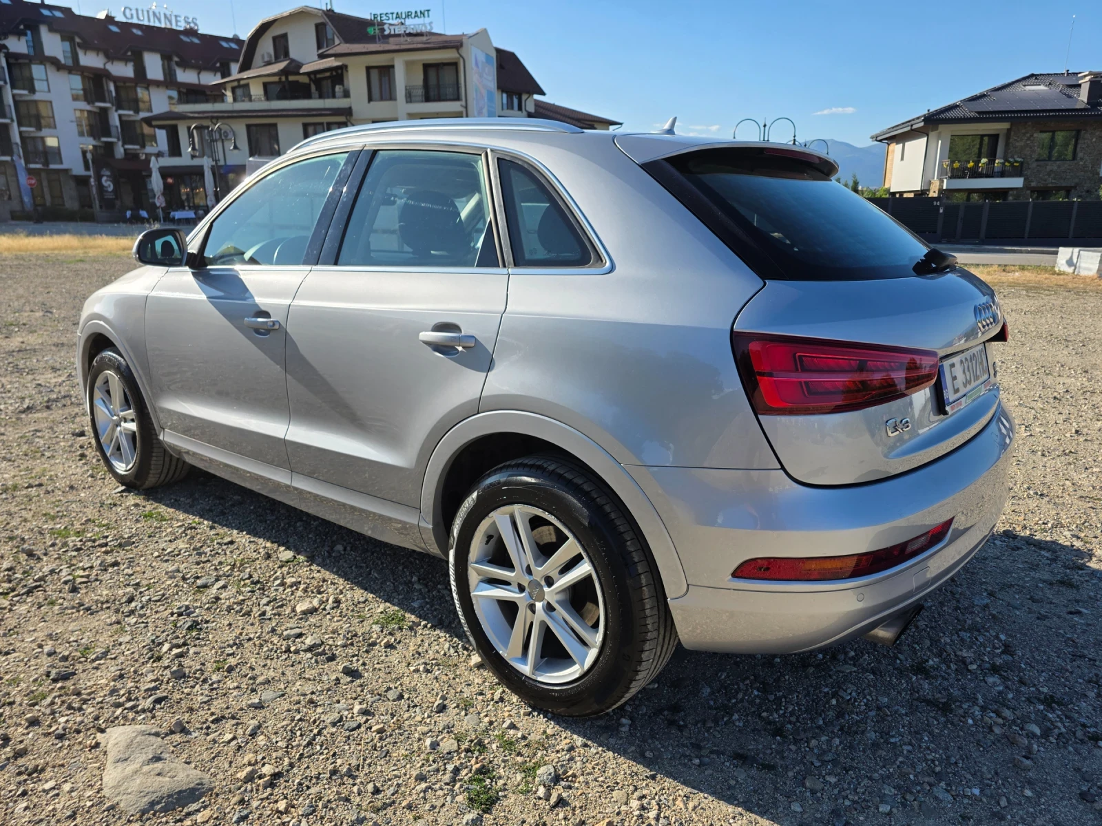 Audi Q3 2.0 TDI, снимка 4 - Автомобили и джипове - 55564888