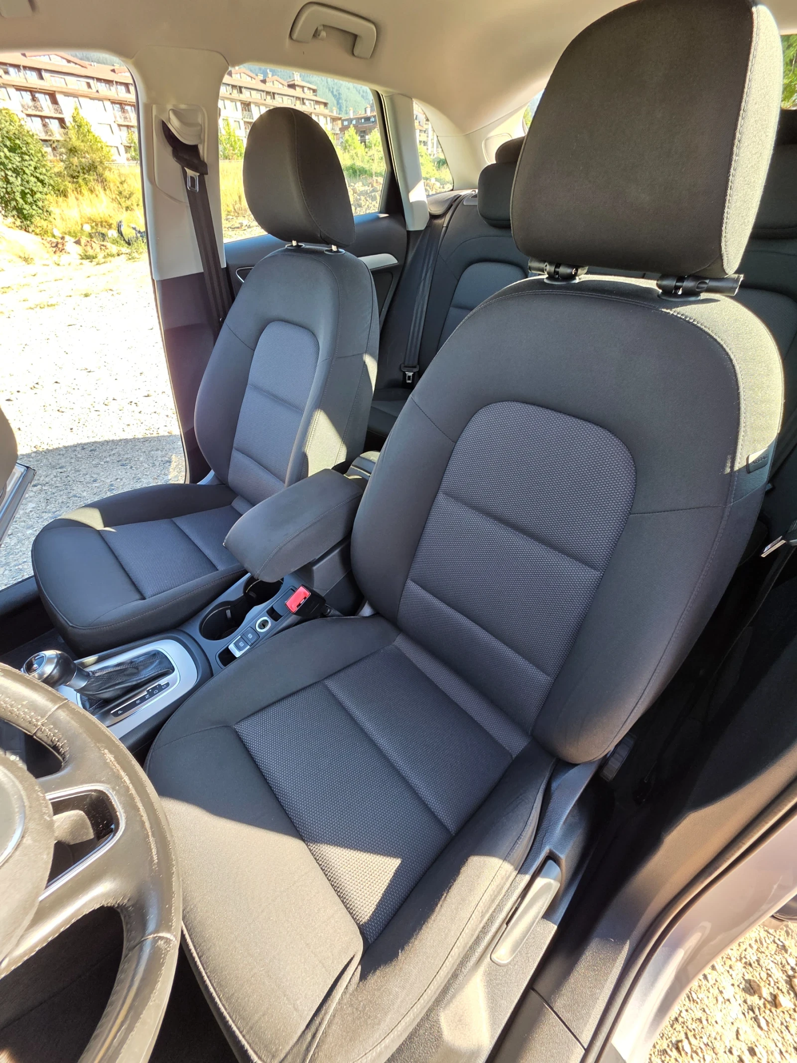 Audi Q3 2.0 TDI, снимка 14 - Автомобили и джипове - 55564888
