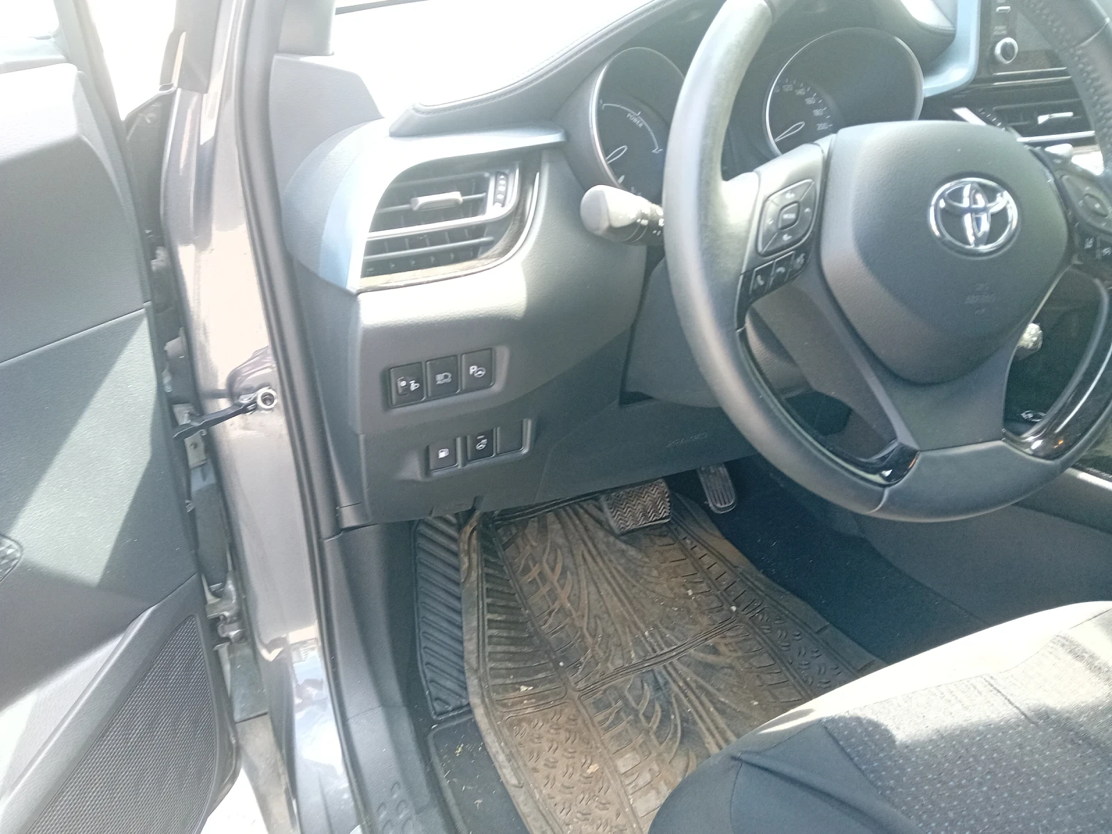 Toyota C-HR Team Deutschland 2.0.184 к.с. 71000км., снимка 6 - Автомобили и джипове - 56087409