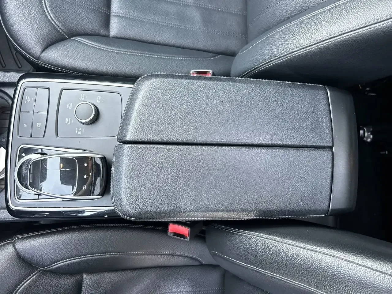 Mercedes-Benz GLE 400 4MATIC/360/ВЪЗДУХ/ ОТ ПРЕДСТАВИТЕЛСТВО НА МАРКАТА, снимка 9 - Автомобили и джипове - 56132336