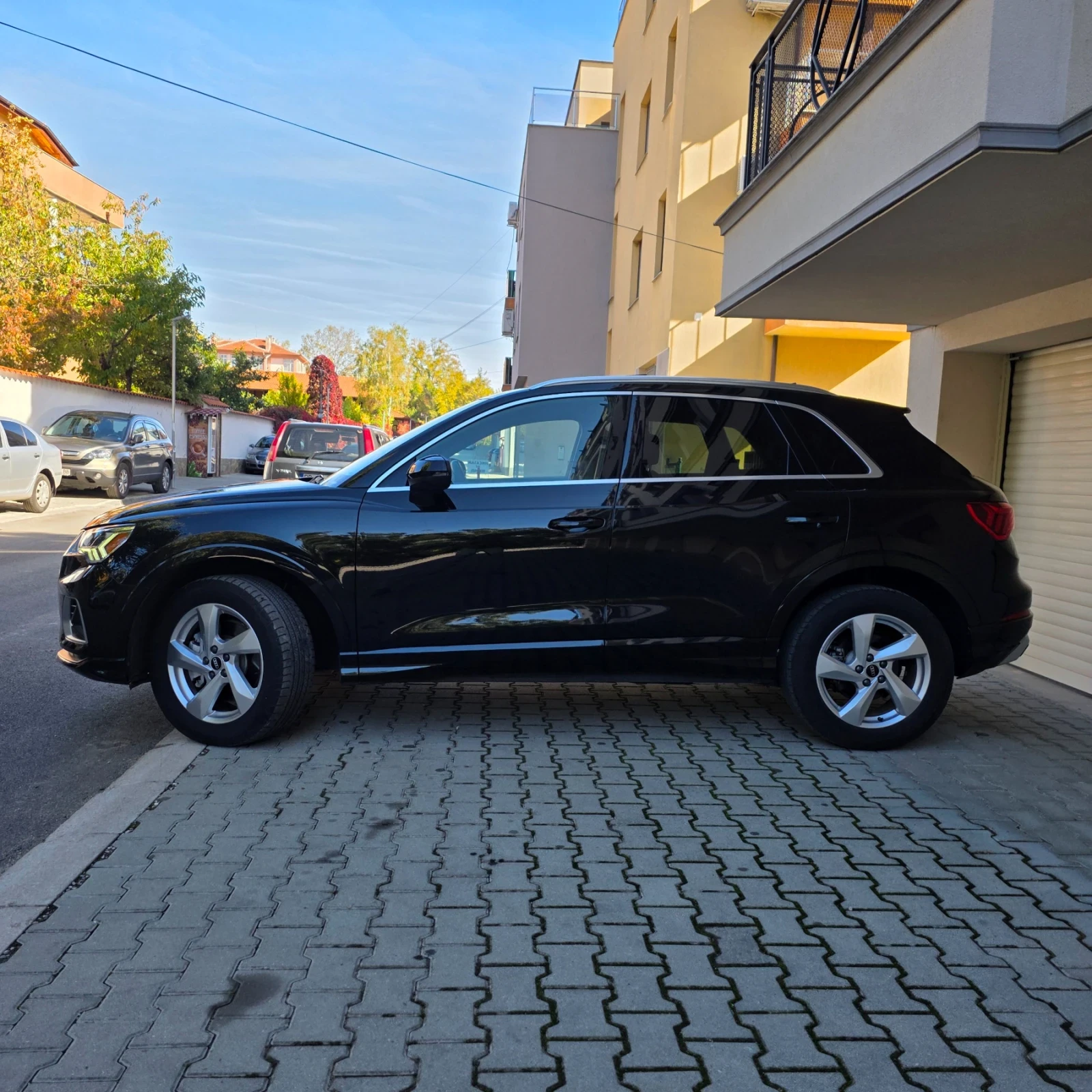 Audi Q3 2.0, снимка 4 - Автомобили и джипове - 56634871