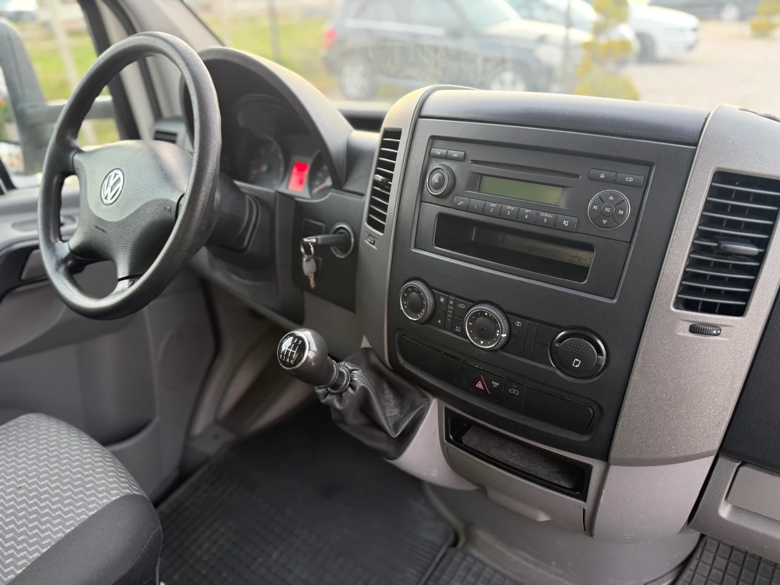 VW Crafter 2.0TDI MAXI ДОГРАМА/ПРОФИЛИ, снимка 8 - Бусове и автобуси - 53818484