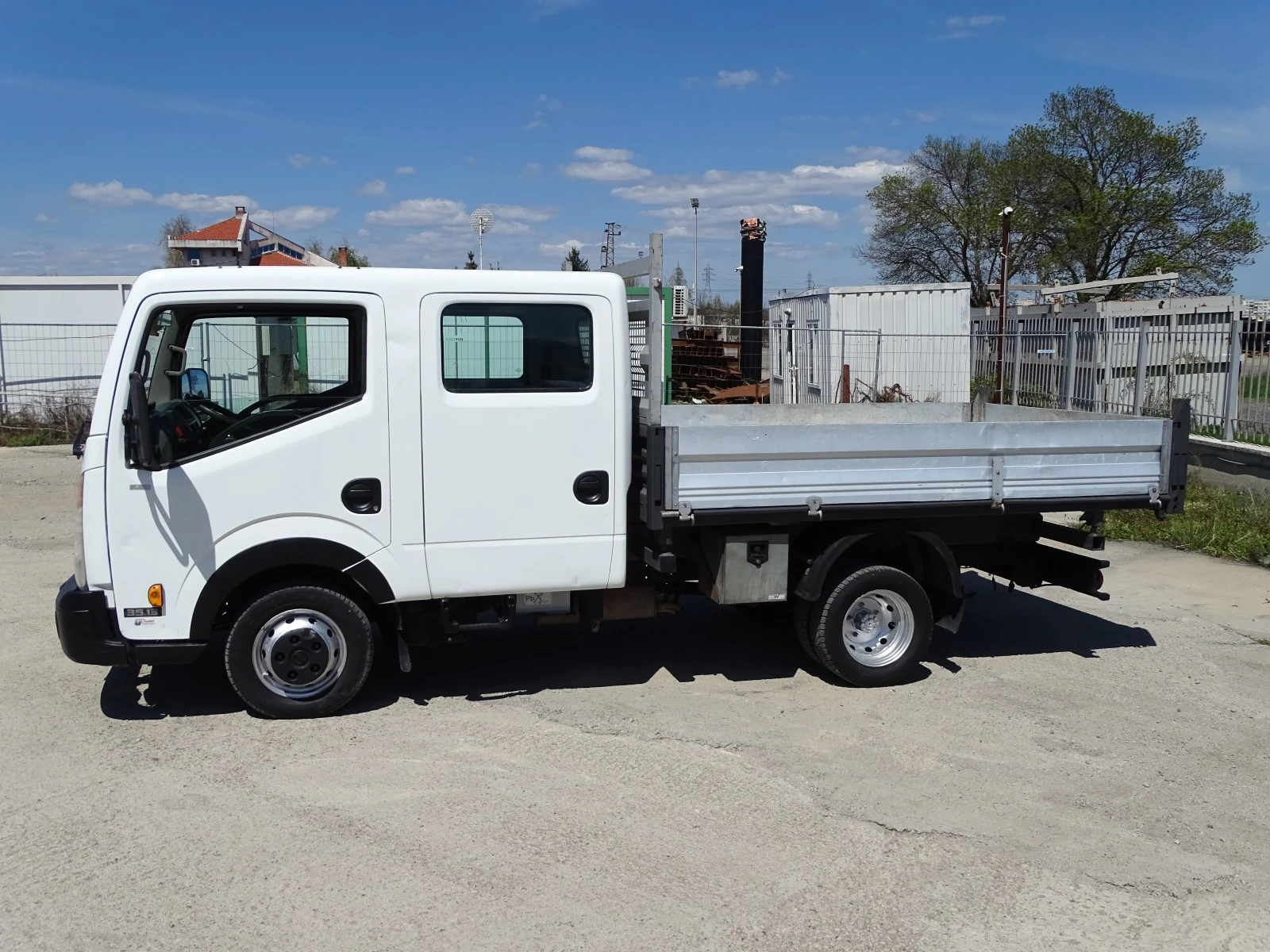 Nissan Capstar 35.13  * * 6 места* * САМОСВАЛ * * , снимка 7 - Бусове и автобуси - 54309674