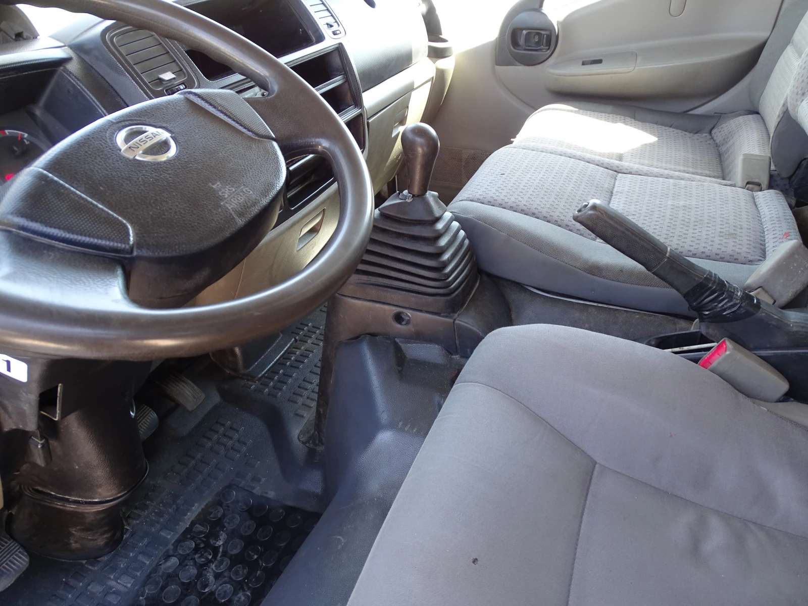 Nissan Capstar 35.13  * * 6 места* * САМОСВАЛ * * , снимка 13 - Бусове и автобуси - 54309674