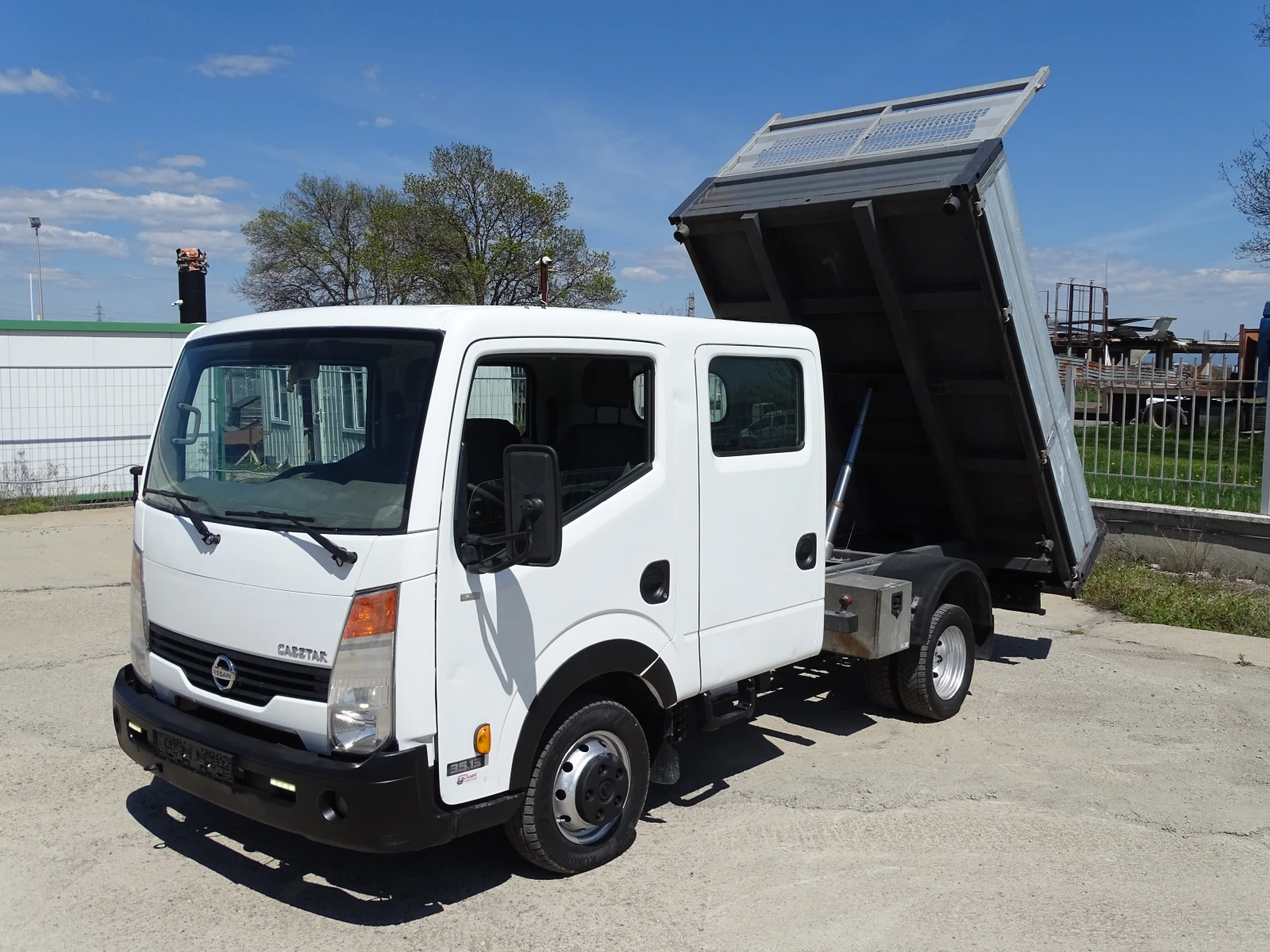 Nissan Capstar 35.13  * * 6 места* * САМОСВАЛ * * , снимка 3 - Бусове и автобуси - 54309674