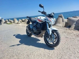     Honda Hornet CB600FA