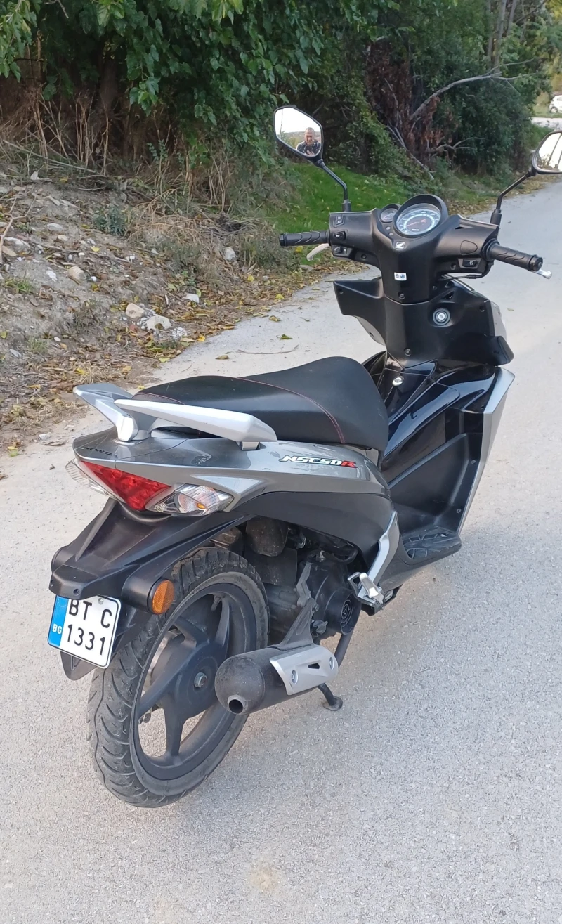 Honda Sky NSC 50 WH, снимка 4 - Мотоциклети и мототехника - 52076529