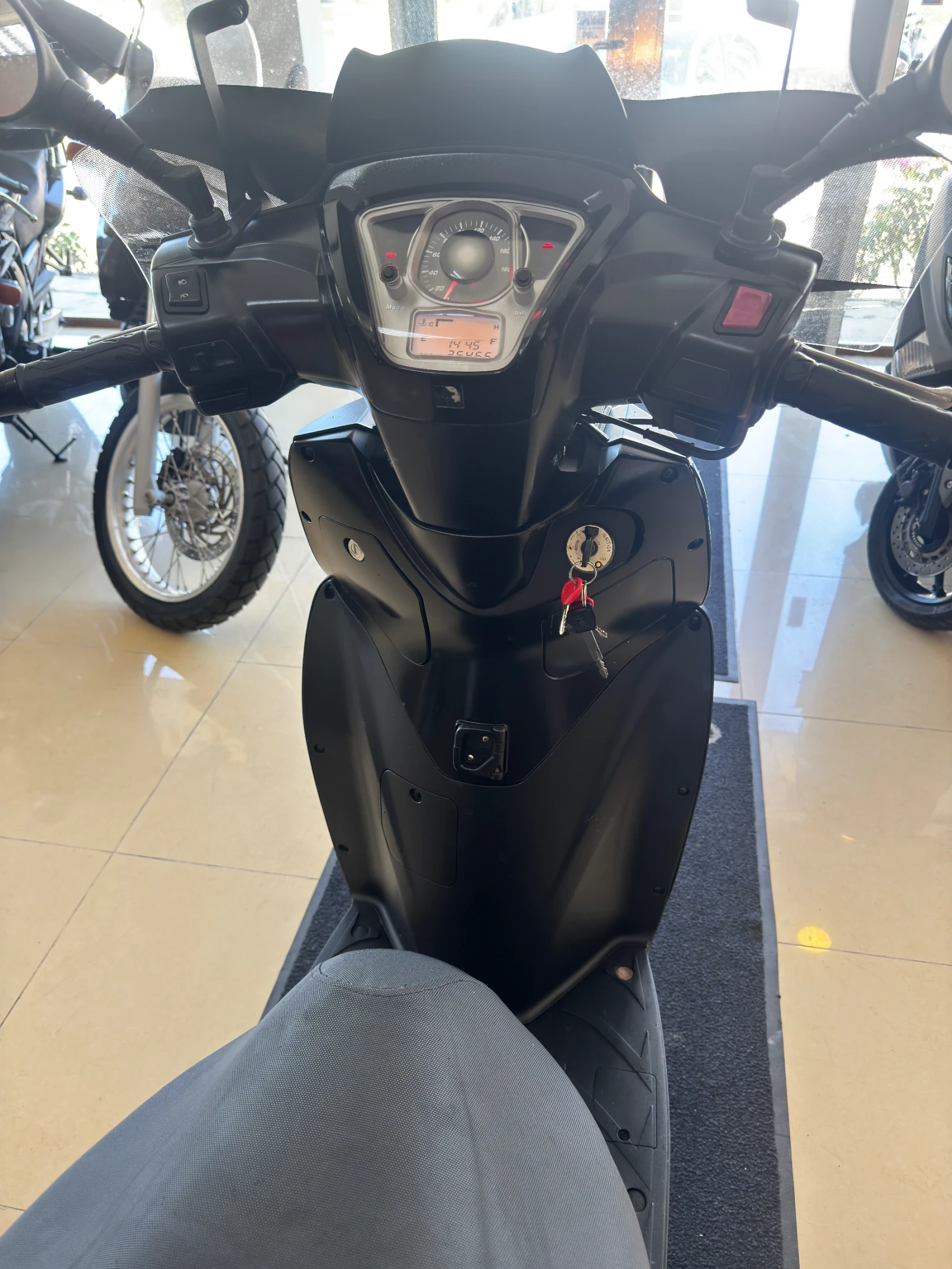 Kymco People Kymco People 200i - изображение 9