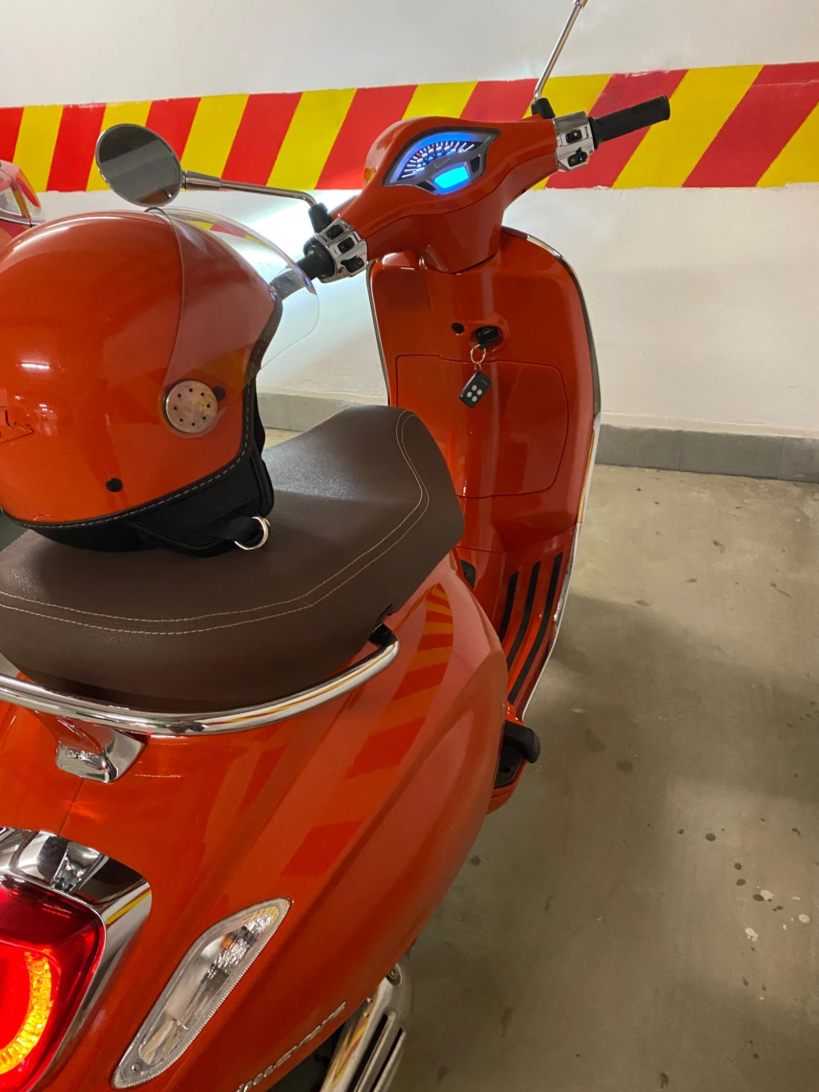 Vespa Primavera, снимка 2 - Мотоциклети и мототехника - 54503617