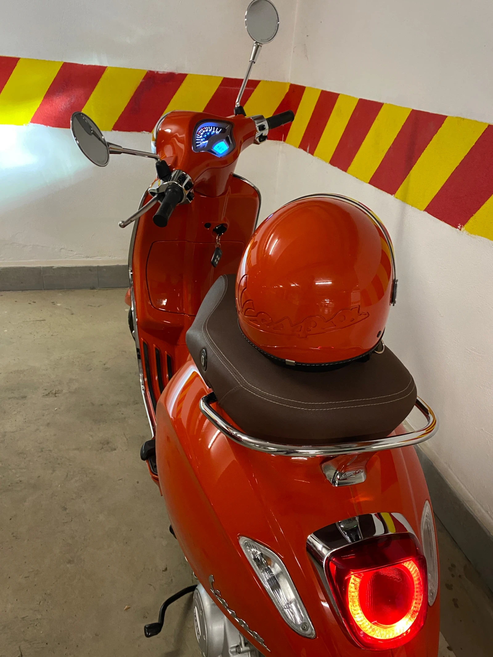 Vespa Primavera, снимка 3 - Мотоциклети и мототехника - 54503617