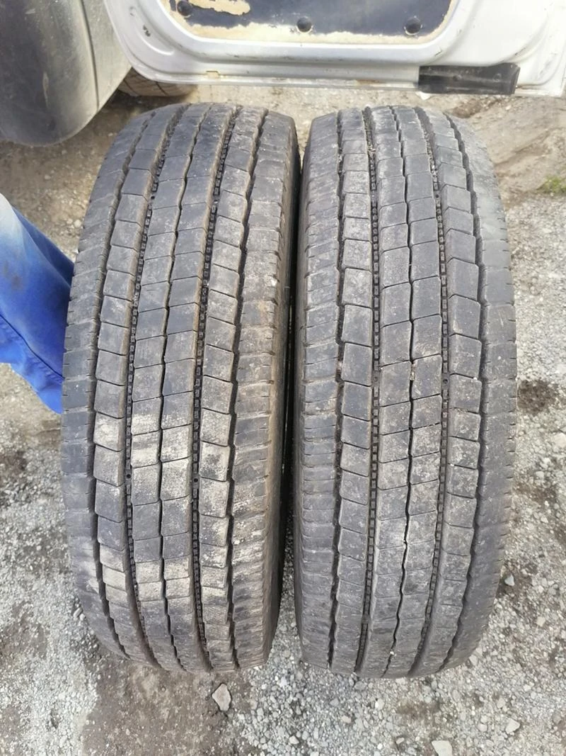 Гуми Летни 205/75R17.5, снимка 1 - Гуми и джанти - 41998559