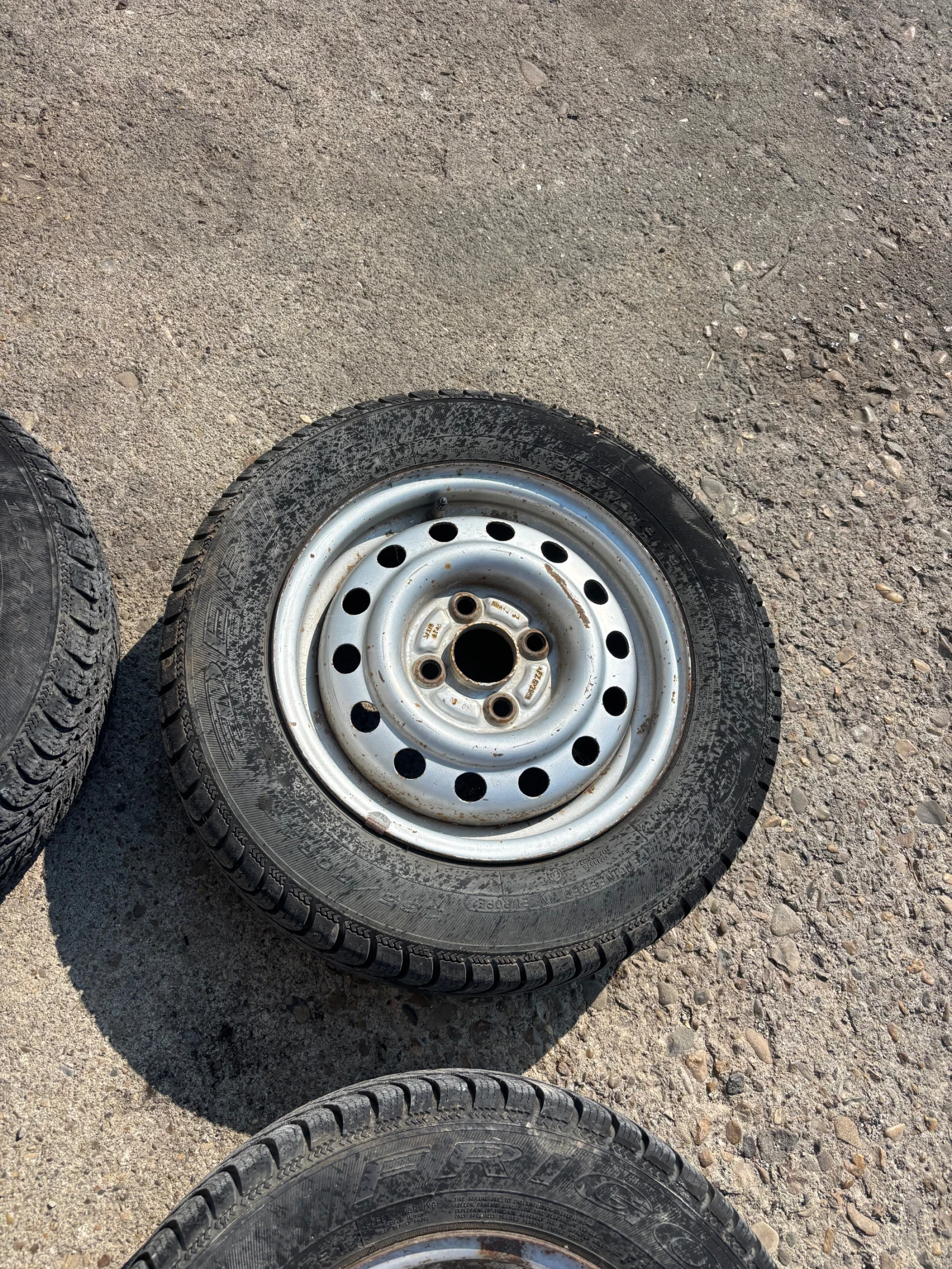 Гуми с джанти Debica 165/70R13, снимка 5 - Гуми и джанти - 55118441