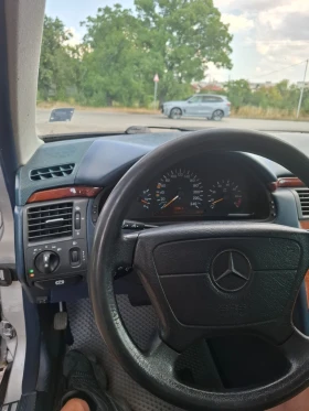 Mercedes-Benz E 240 V6, снимка 9