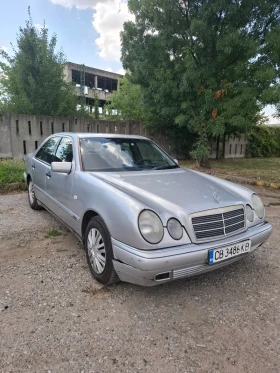 Mercedes-Benz E 240 V6, снимка 1