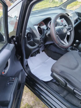 Honda Jazz 1.4i - 3950 € / 7725.53 лв. - 23736084 11