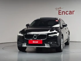 ������ Volvo V90