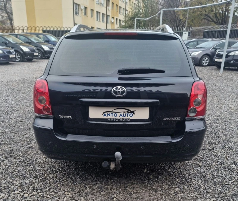 Toyota Avensis 1.8 VVT-i Фейслифт!, снимка 6 - Автомобили и джипове - 43007456