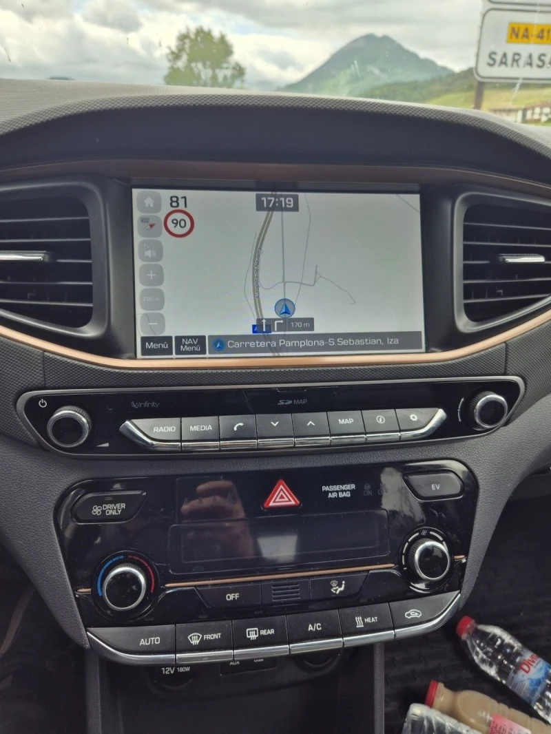 Hyundai Ioniq electric, снимка 13 - Автомобили и джипове - 46018325