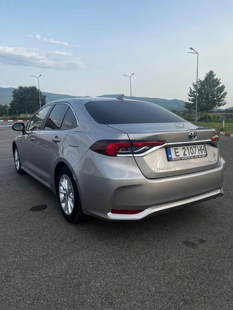 Toyota Corolla 1.8 HSD EXECUTIVE , снимка 5 - Автомобили и джипове - 47647726