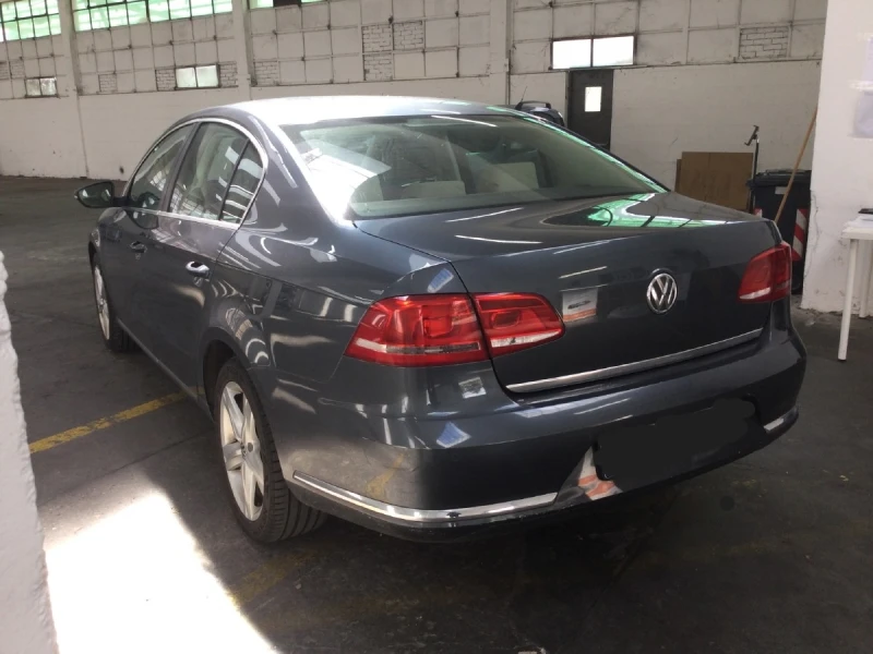 VW Passat 1.4TURBO МЕТАН 150кс AUTOMATIC СЕДАН CAR PLAY, снимка 4 - Автомобили и джипове - 51994251