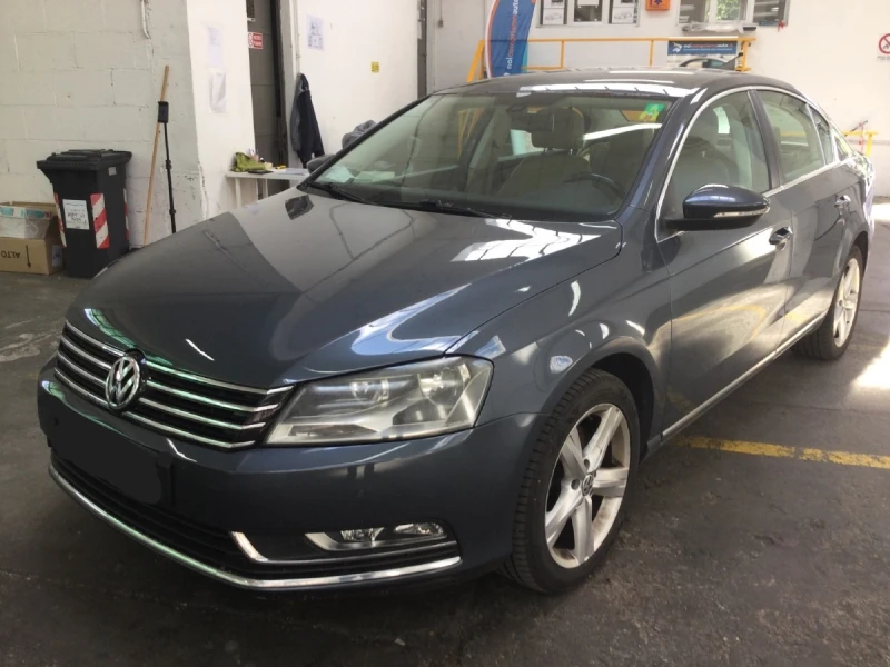 VW Passat 1.4TURBO МЕТАН 150кс AUTOMATIC СЕДАН CAR PLAY, снимка 2 - Автомобили и джипове - 51994251