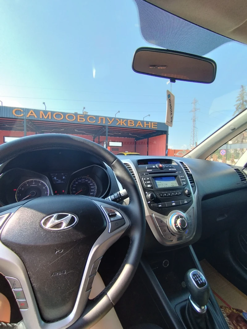 Hyundai Ix20 1400, снимка 14 - Автомобили и джипове - 47355457