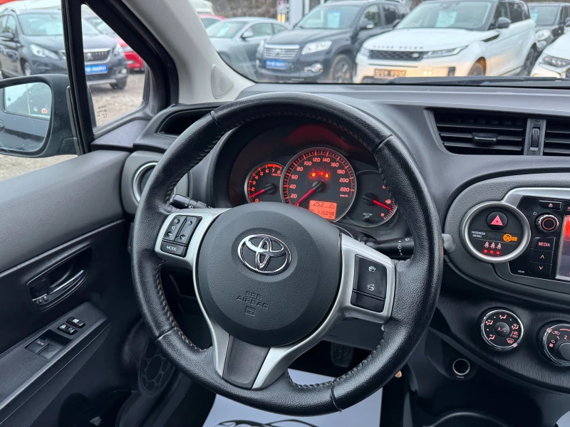 Toyota Yaris 1.0i-69к.с-CAMERA-115000KM, снимка 14 - Автомобили и джипове - 48686570