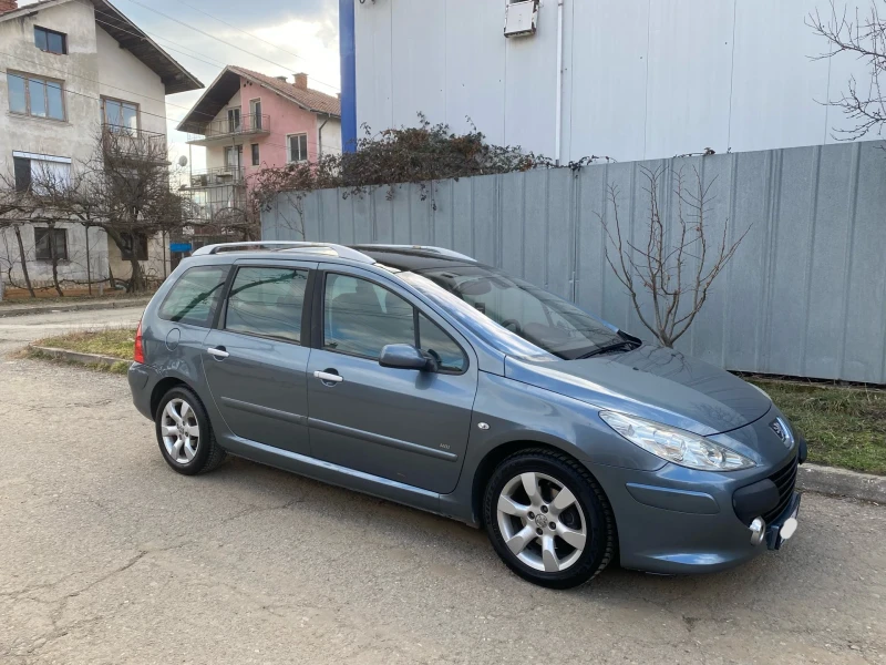 Peugeot 307 1.6 HDi/ НАПЪЛНО ОБСЛУЖЕН, снимка 4 - Автомобили и джипове - 49197582