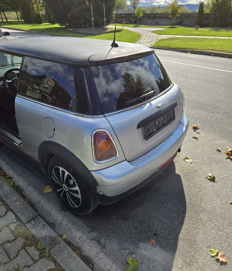Mini One R56 1.4i, снимка 3 - Автомобили и джипове - 51945042