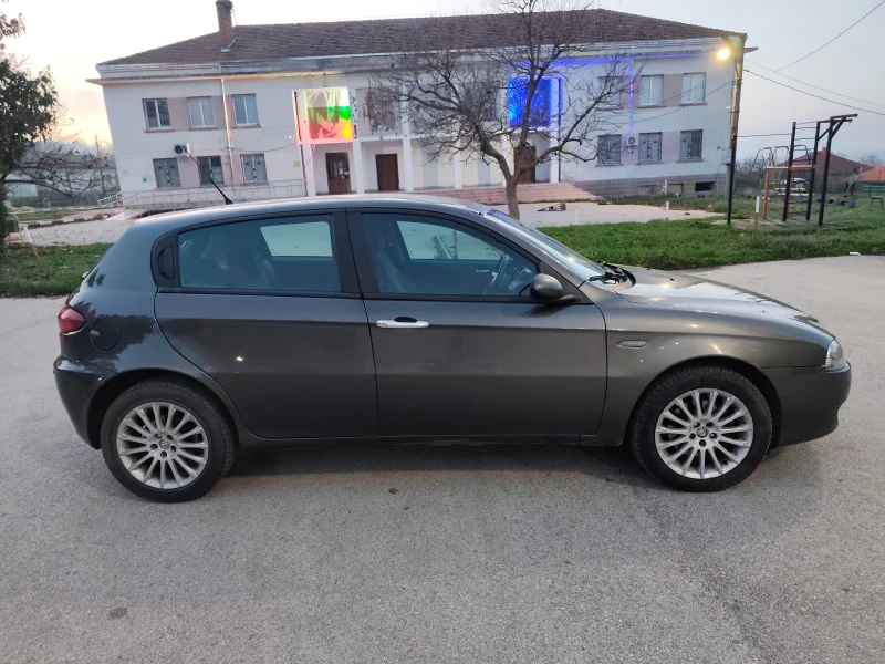 Alfa Romeo 147 1.6 TS газ/бензин, снимка 8 - Автомобили и джипове - 52430951