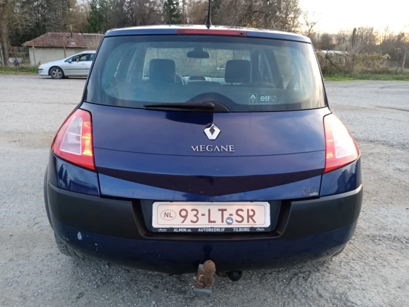 Renault Megane 1.6i KLIMA, снимка 8 - Автомобили и джипове - 52553170