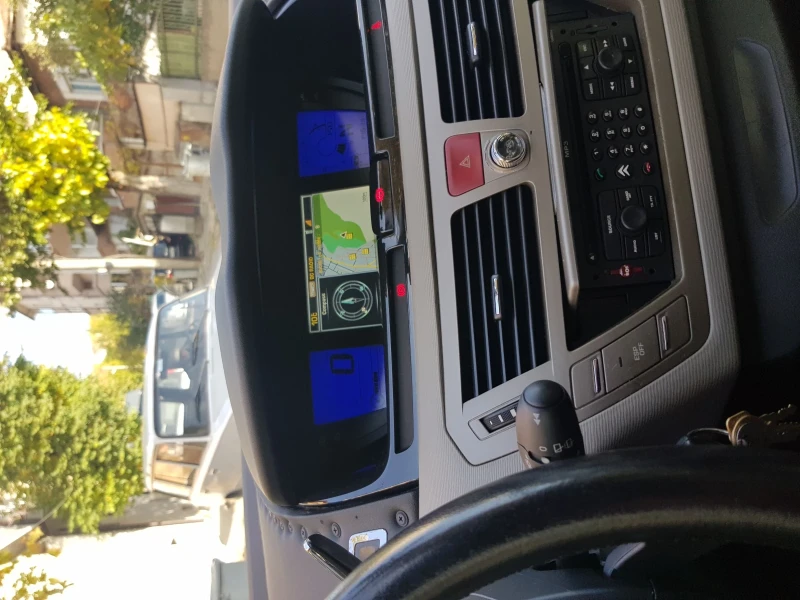 Citroen Grand C4 Picasso, снимка 12 - Автомобили и джипове - 52813967