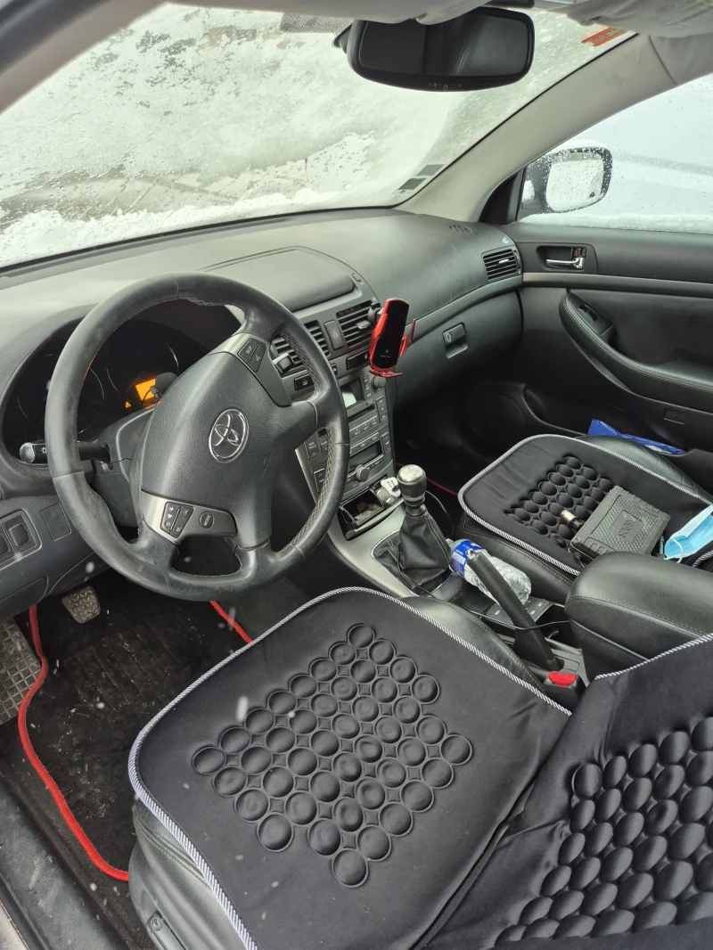 Toyota Avensis, снимка 7 - Автомобили и джипове - 53064921
