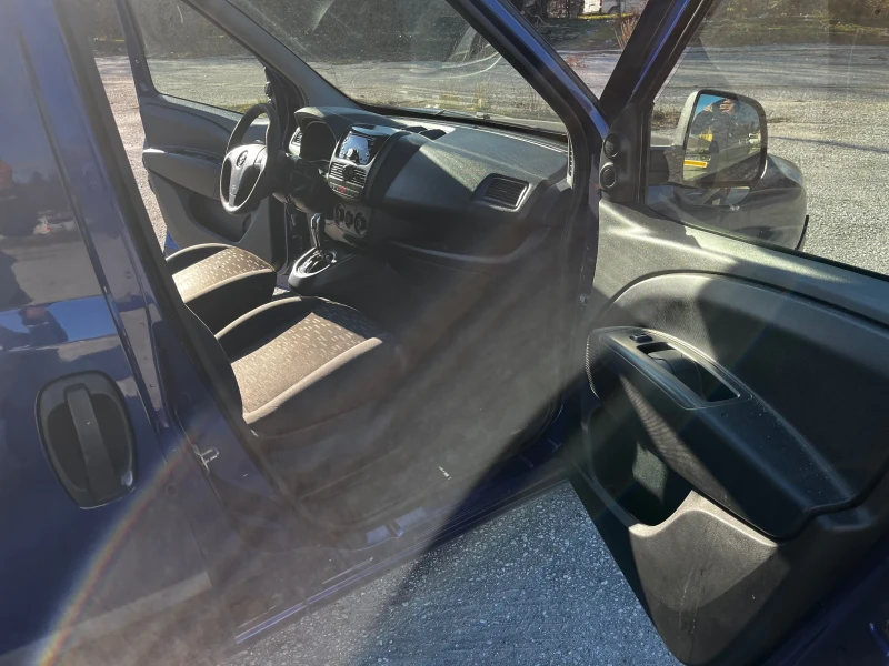 Opel Combo 1.3 CDTI, снимка 13 - Автомобили и джипове - 53097956