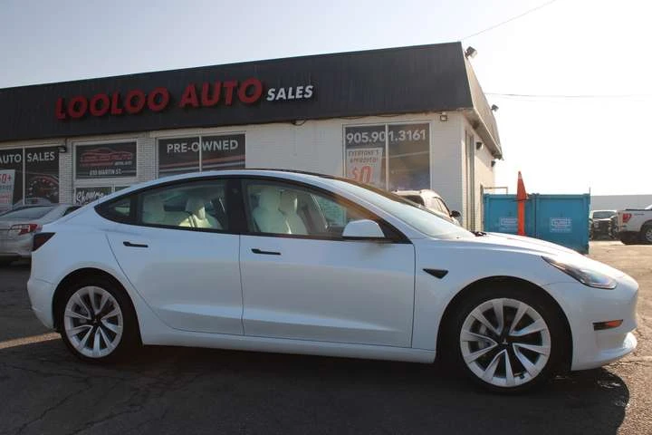 Tesla Model 3 Long Range | Dual Motor | White Interior | One Own