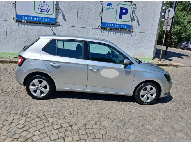 Skoda Fabia, снимка 3 - Автомобили и джипове - 55097257