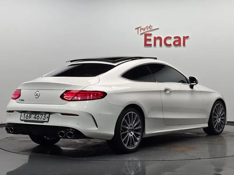 Mercedes-Benz C 200 W205 Coupe, снимка 2 - Автомобили и джипове - 55920505