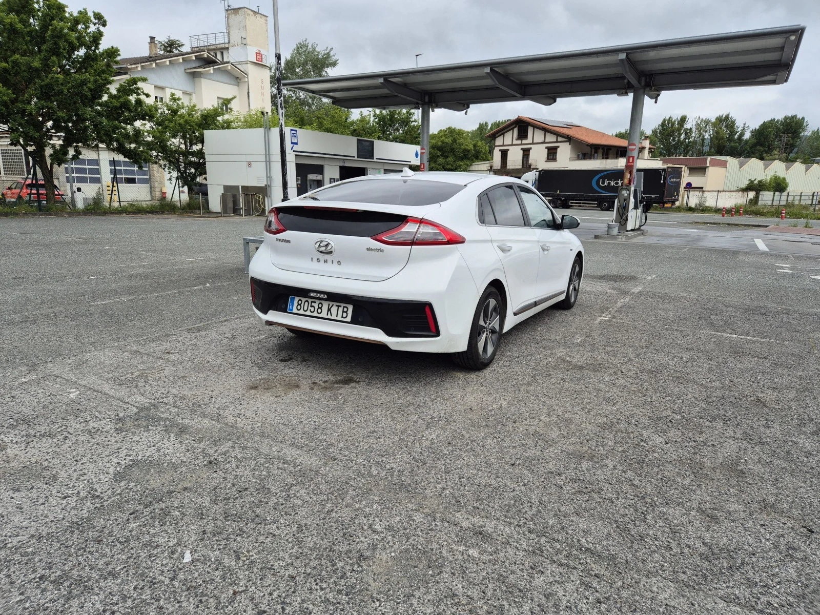 Hyundai Ioniq electric - изображение 5