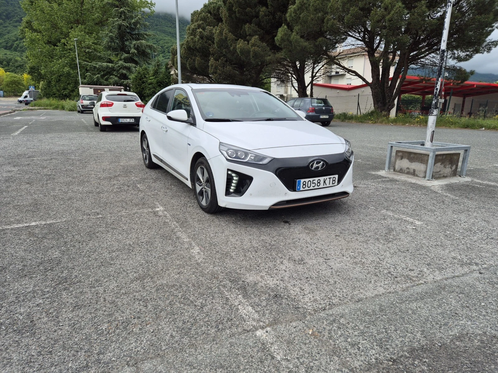 Hyundai Ioniq electric - изображение 2